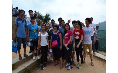 九月登高，揮灑汗水，樂享青春