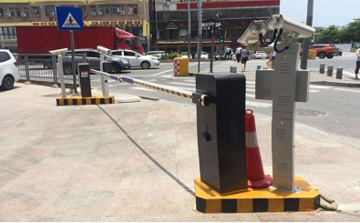 深圳泊萊酒店應(yīng)用車(chē)牌識(shí)別系統(tǒng)